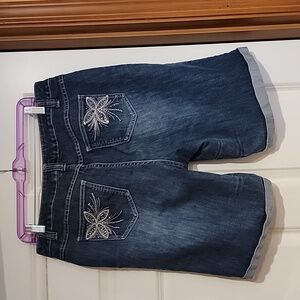 CJ Banks Jean shorts, size 14w